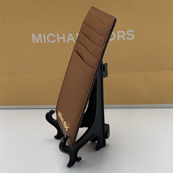Michael Kors Jet Set Travel Medium Top Zip Card
Case Wallet LUGGAGE COLOR - Picture 7 of 11